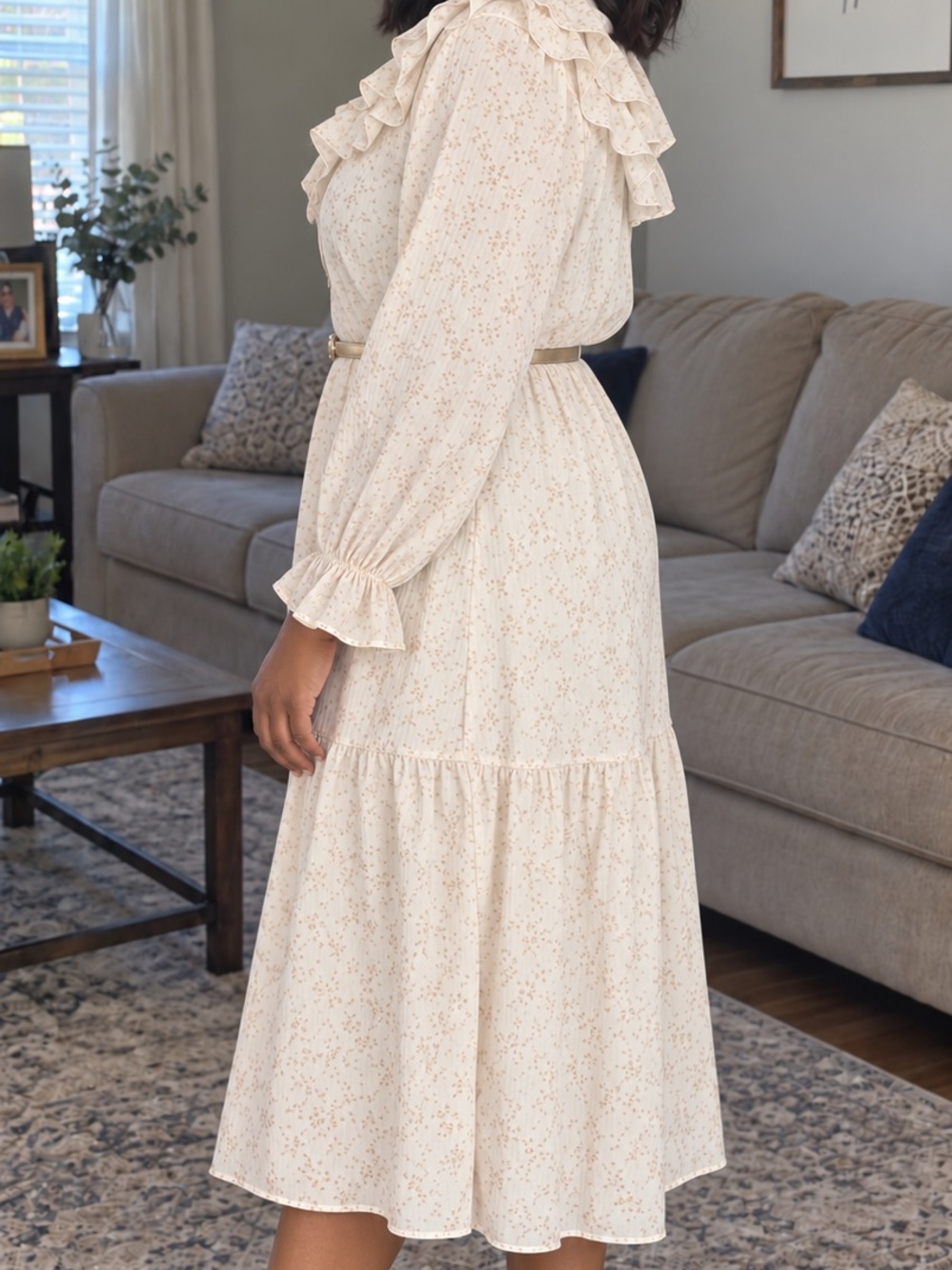 Who wear what Elegant Cream Floral Ruffle Midi Dress Size M 8/10